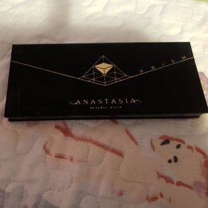 Anastasia Beverly Hills pallete